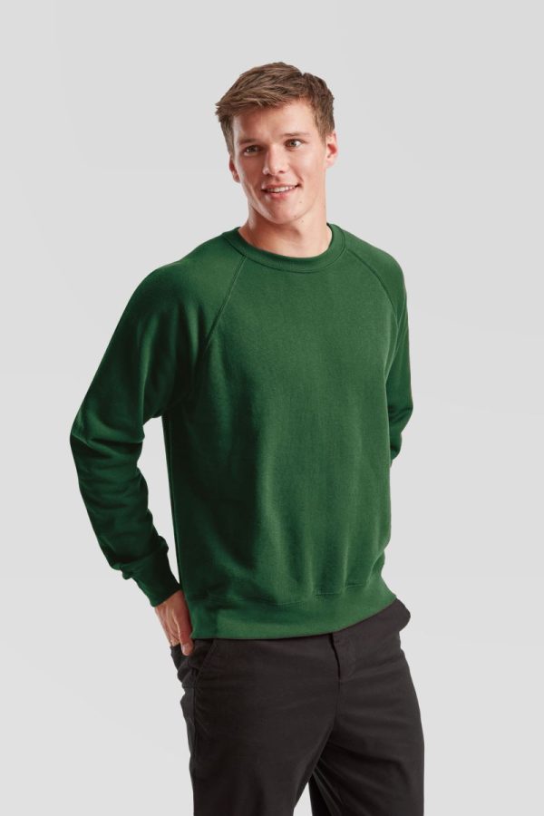 062216038_Classic_Raglan_Sweat_model_side